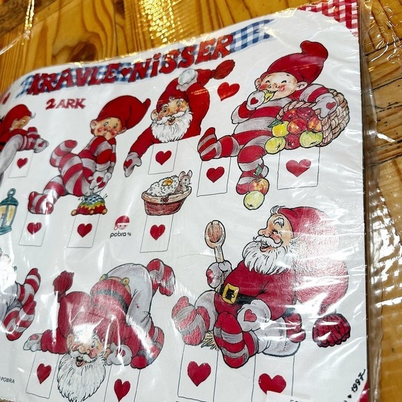 Krave Nisser Holiday Craft Paper Elf - Picture 4 of 6